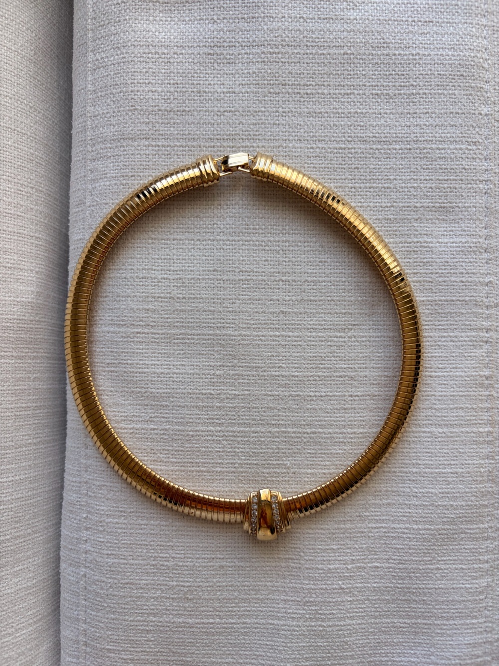 Avon Vintage Gold Collar Necklace